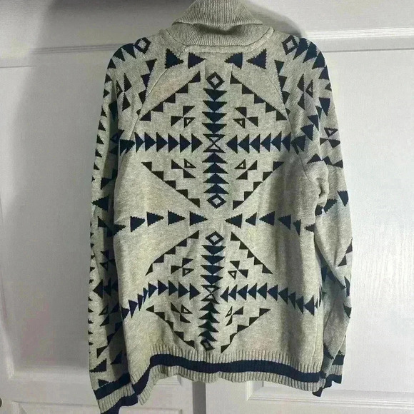 American eagle zip  up sweater - Picture 3 of 3